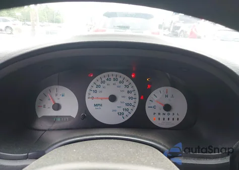 2006 Chrysler Town & Country from USA, damaged, VIN 1A4GP45R26B642963